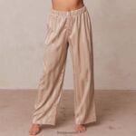 Lounge raidalliset satiiniset pyjamahousut minkki vaatteet naiset D46R26933