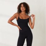 Lounge välttämätön cami-toppi musta vaatteet naiset D46R26824