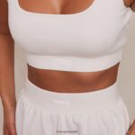 Lounge välttämätön crop top & shortsit setti kerma vaatteet naiset D46R26859 - Image 3
